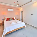 Happy Apartahotel